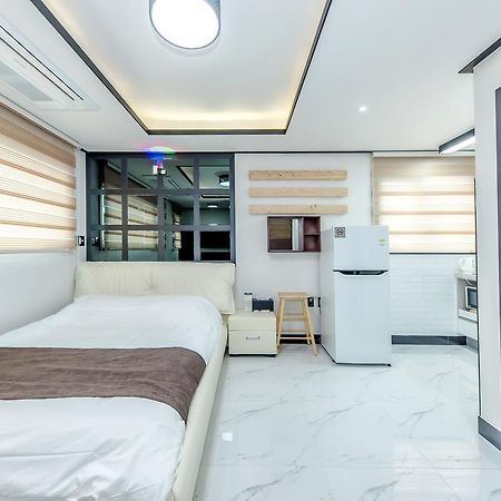 Jeju Skyhill Pension Seogwipo Dış mekan fotoğraf