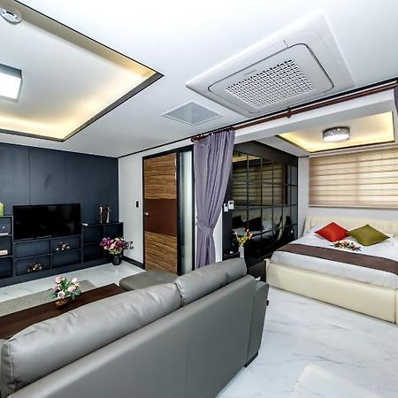 Jeju Skyhill Pension Seogwipo Dış mekan fotoğraf