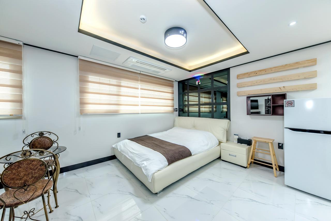 Jeju Skyhill Pension Seogwipo Dış mekan fotoğraf